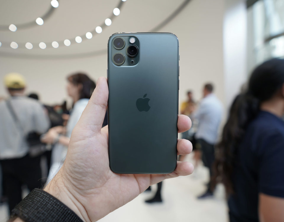 Iphone Apple lanzaría iPhone sin puerto Lightning en 2021