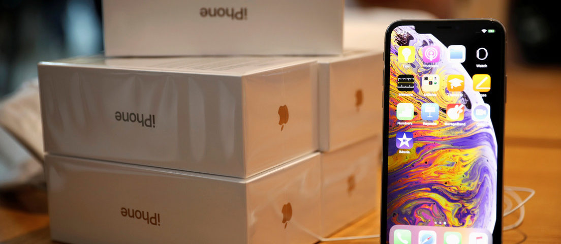 Iphone Apple podría retirar de las cajas de sus nuevos iPhone 12 los auriculares EarPods que vienen gratis